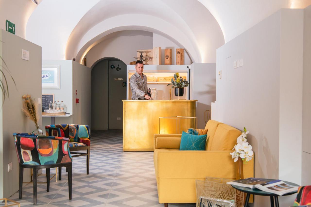 Boutique Hotel De La Ville Laigueglia Eksteriør bilde