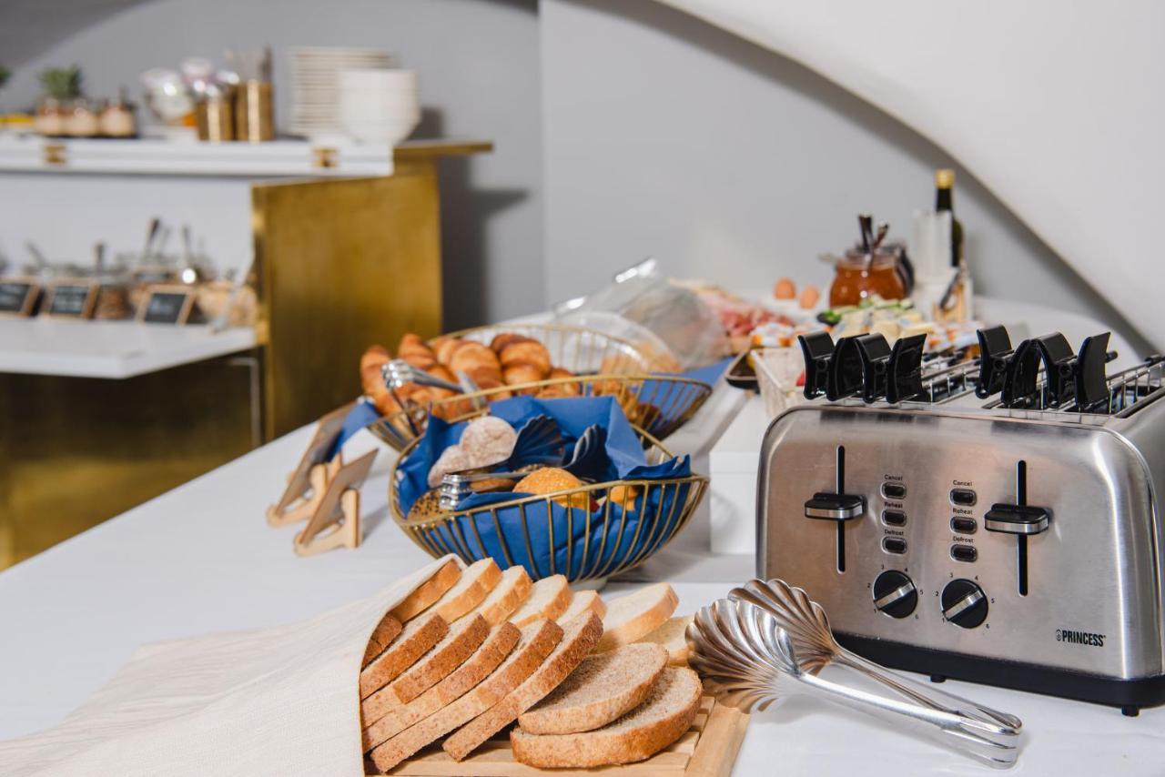 Boutique Hotel De La Ville Laigueglia Eksteriør bilde
